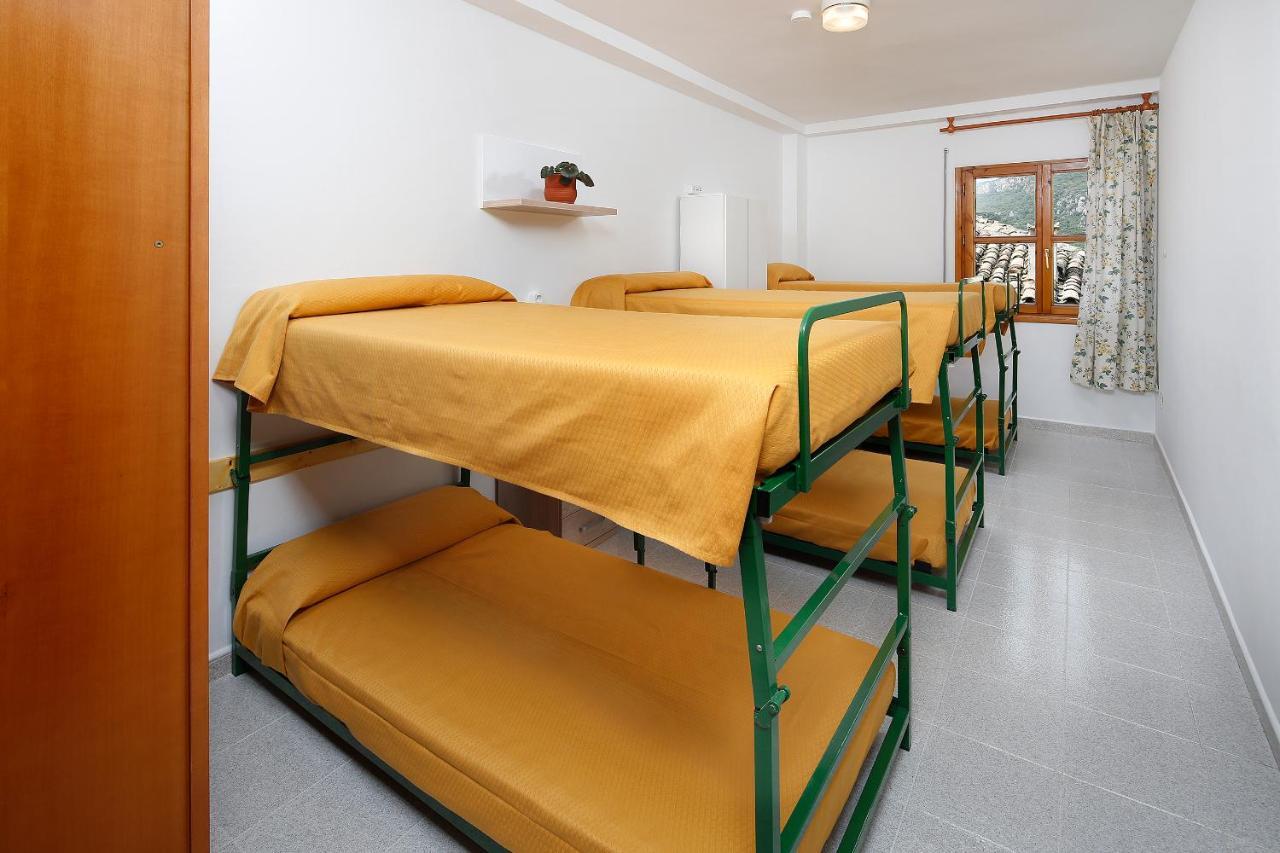 Albergue Sierra De Arbe Naval Exteriör bild